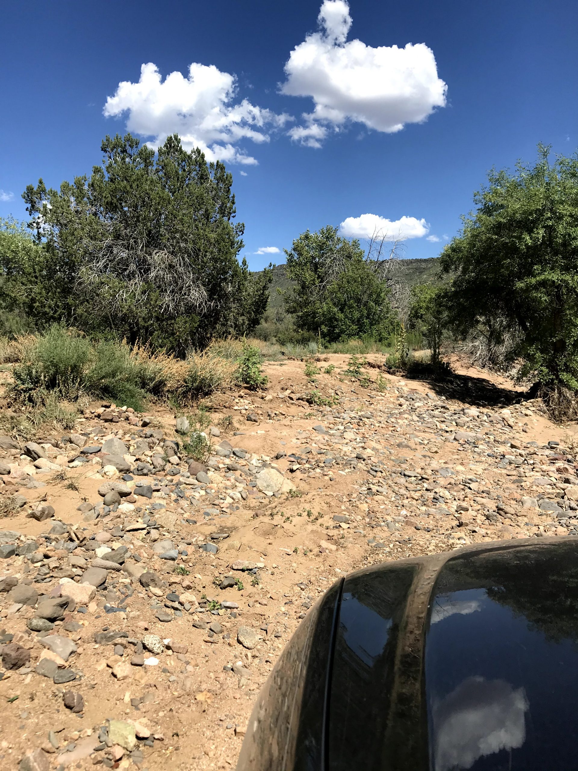 Forest Road 44 Off-Road Drive easy part of the wash